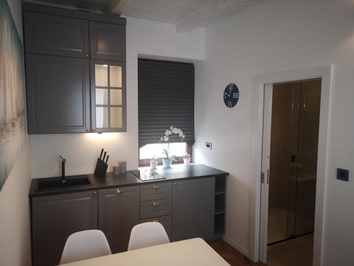 Croatica Apartments Crikvenica Bagian luar foto